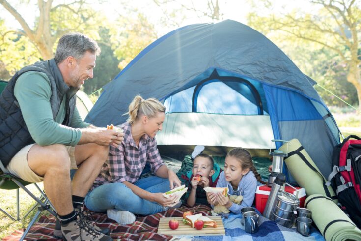 Camping is a lot of fun, but it can also be dangerous. Discover family camping essentials to have the best (and safe) time with your kids here.